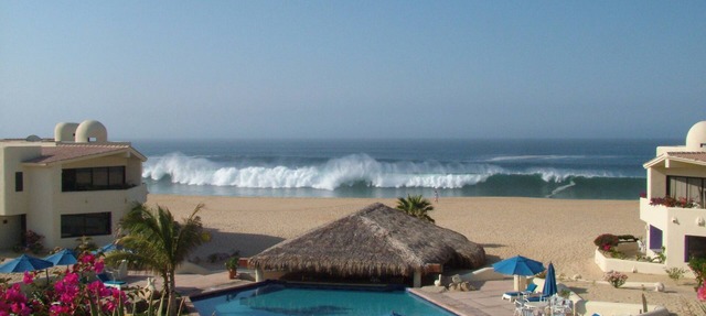 Terrasol Resort-Sleeps 10, 4 bed/3 bath Beachfront Walk to Marina, Downtown in Cabo San Lucas