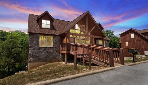 Timeless Memories Lodge Cabin in Branson West