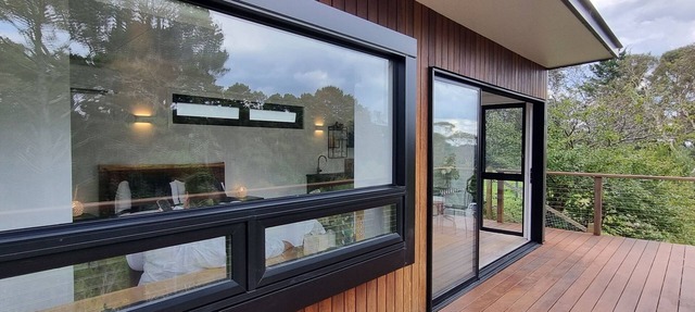 Tranquil Studio Retreat in Leura with Private Bush Outlook. in Leura