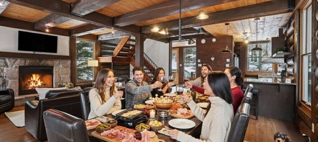 Tremblant ski 8 min, Spa, Fireplace, Dog-Friendly, Lake Access with Boats in Lac superieur