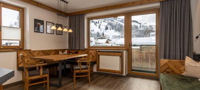 Type 4 App. Lercheck - living room + 2 bed. - Luggau, guest house in Rauris