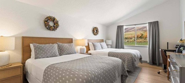 Updated Villa w/Resort Amenities + Holistic Body Services Villa 3021-Q in Midway