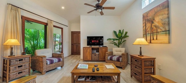 Villa #1 -Isla Retreats: Tropical Gardens and Pool in Isla Mujeres