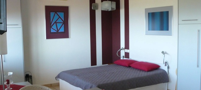 Villa-studio, modern, sea-view, 10 min. from beach, garden, terrace in Ferma
