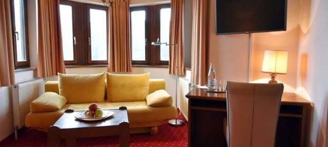 Waldblickzimmer mit Dusche od. Bad, WC - Hotel-restaurant Stigenwirth in Krakauhintermühlen