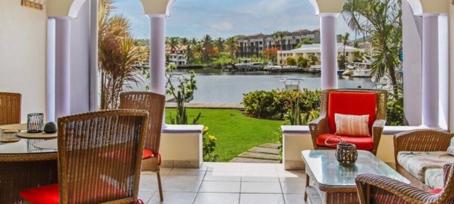 Waterfront 2-bed townhouse - Harbour 17 in Rodney Bay