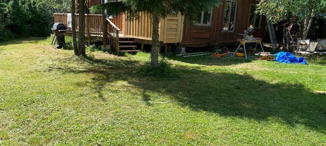 Waterfront Chalet! The Getaway You Need! in Lantier