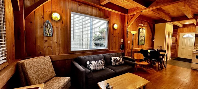 Waterfront Timber-Frame Cottage! in Ucluelet