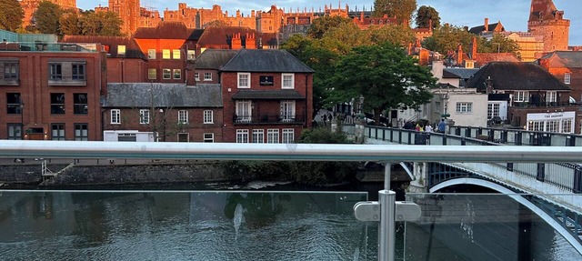 Windsor Castle panoramic views. Stay in the heart of Royal history in Eton