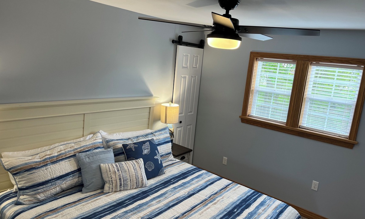 Put-in-Bay Apartment | Toledo House Guest Suite C. Catering to couples. Great location downtown PIB.