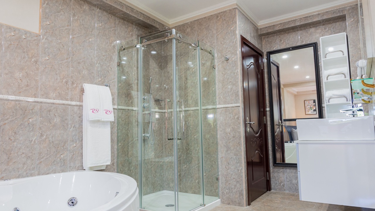 Photo of Bathroom in Colonarie