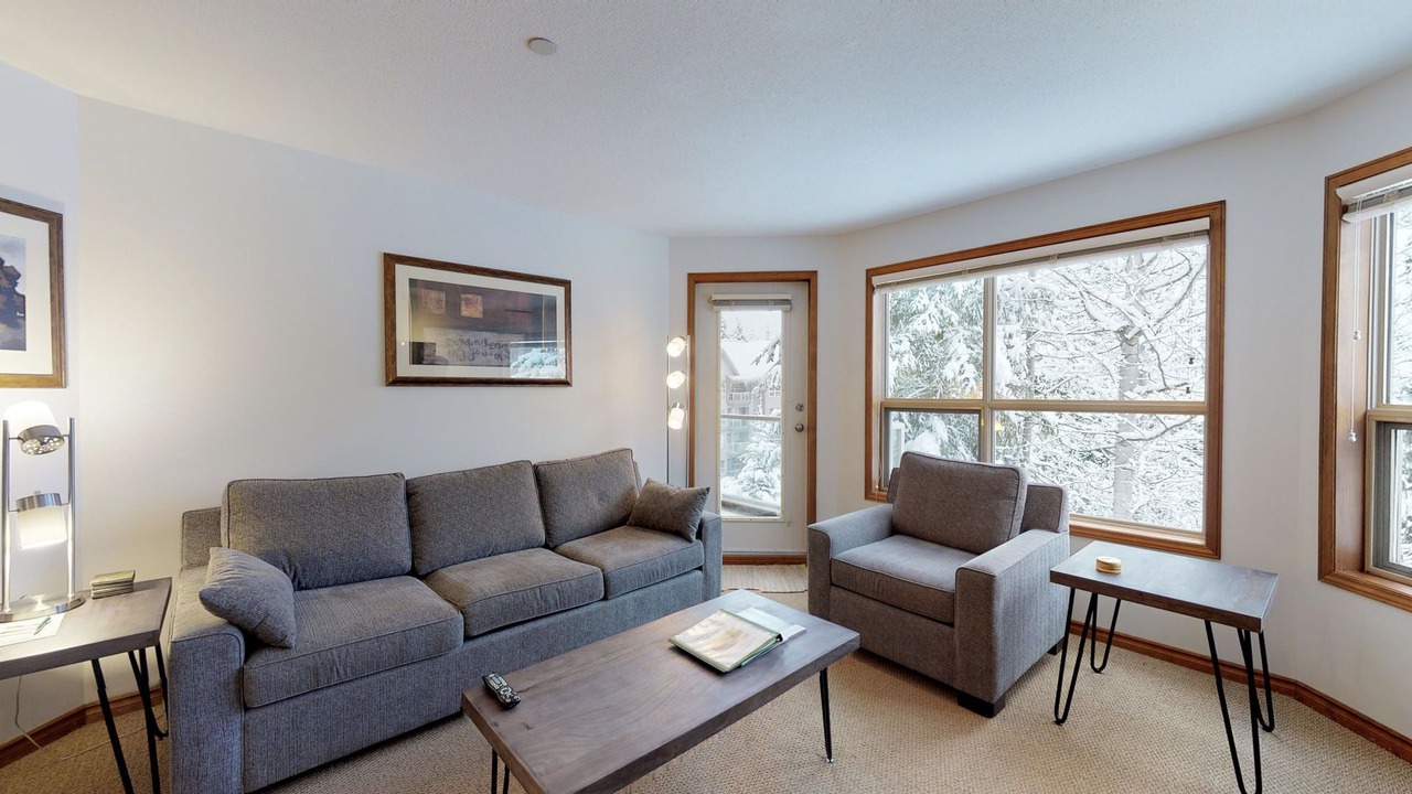 Photo of Livingroom in Upper Village