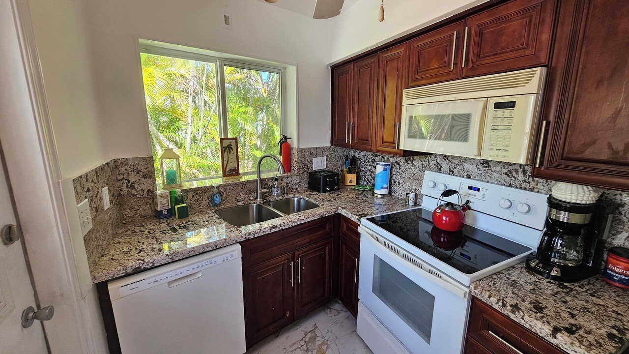Photo of Kitchen in East Fort Lauderdale