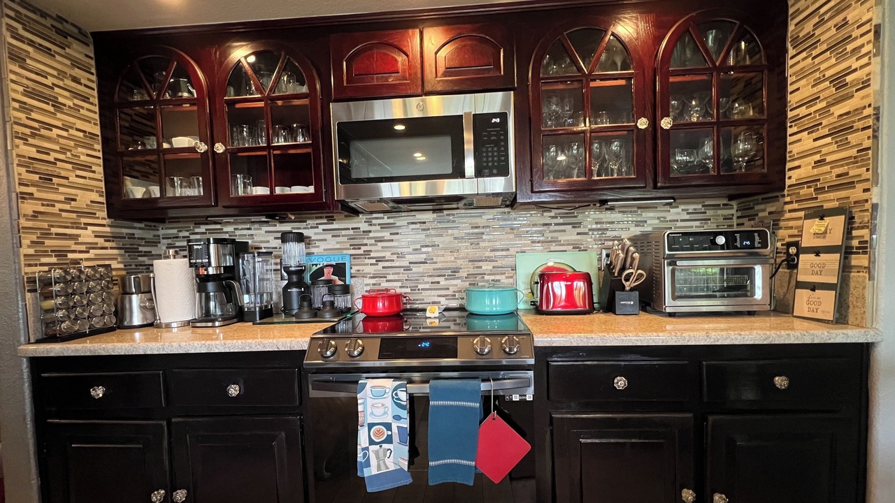 Photo of Kitchen in Canyon Lake