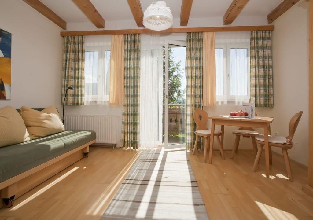 Photo of Livingroom in Anger