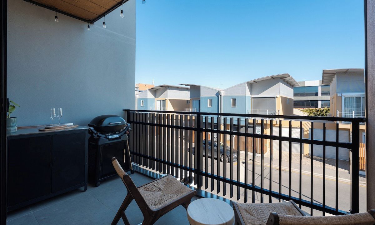 Photo of Patio Balcony in Adelaide Central Business District