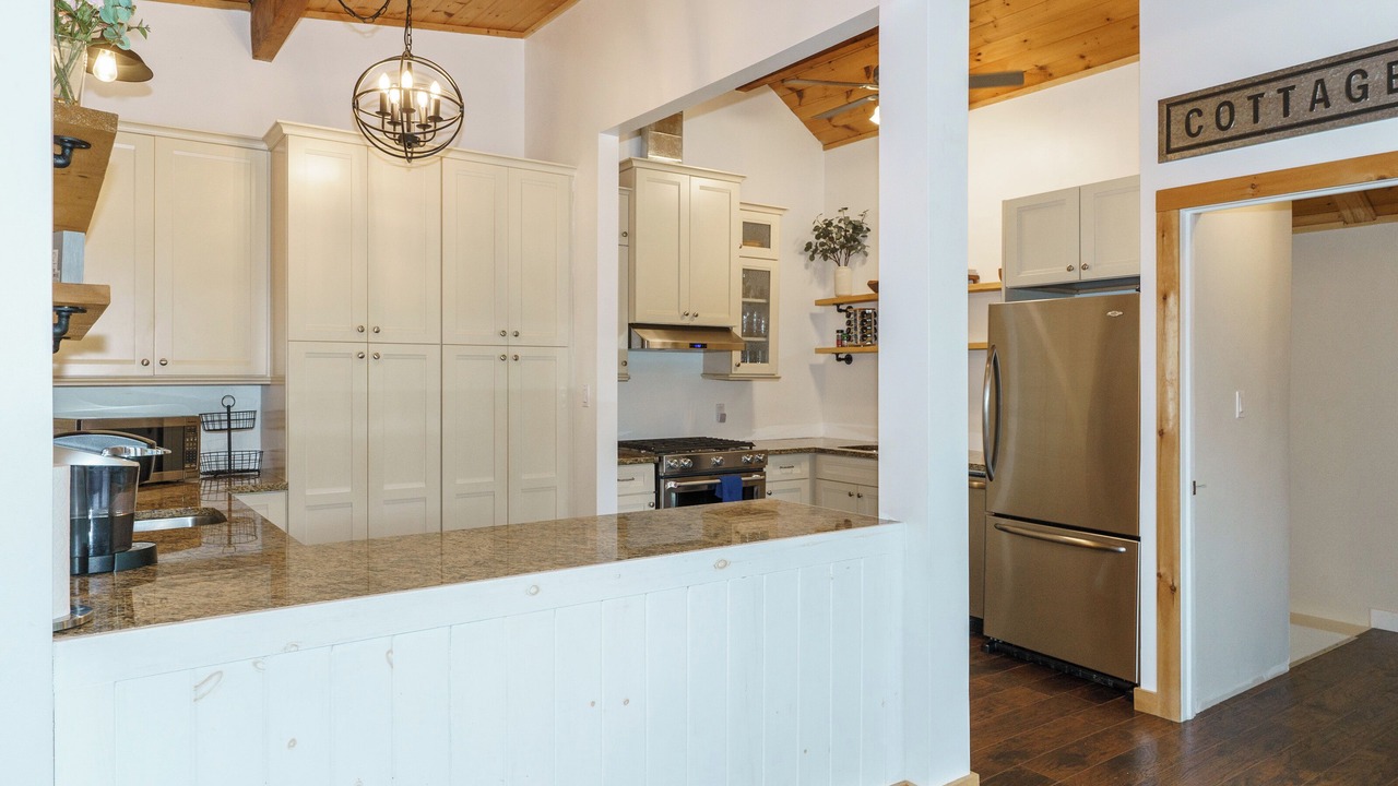Photo of Kitchen in Port Carling