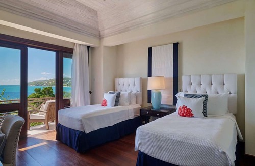 Carenage Villa | Canouan Beach House Luxury villa