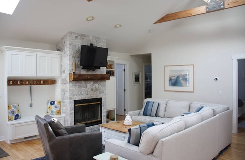 Lakeside Cottage | Fall Weekends Available! Private Beach Just Steps Away