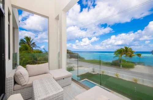 North Side Apartment | Beach Side Villa w Pool