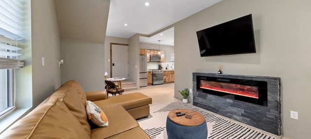 Cozy Modern Home in Lake Placid