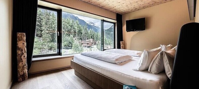 Gradonna Mountain Resort Châlets & Hotel in Kals am Grossglockner