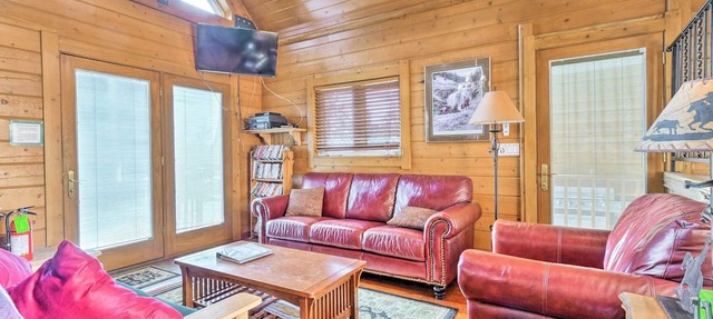 Deck & Dry Sauna! Fairplay 'High Creek Hideaway' in Fairplay