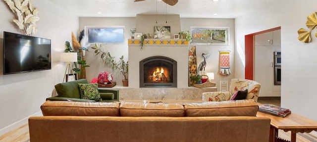 Gorgeous Home near Garden of the Gods with Rooftop Deck & Gourmet Kitchen in Colorado Springs