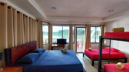 Tortuguero Adventures GuestHouse in Tortuguero